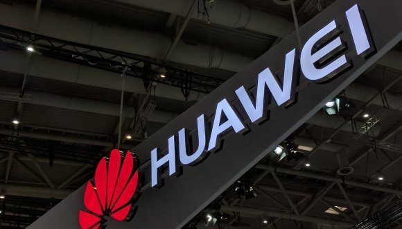 Huawei Matebook Lansmanını Erteledi